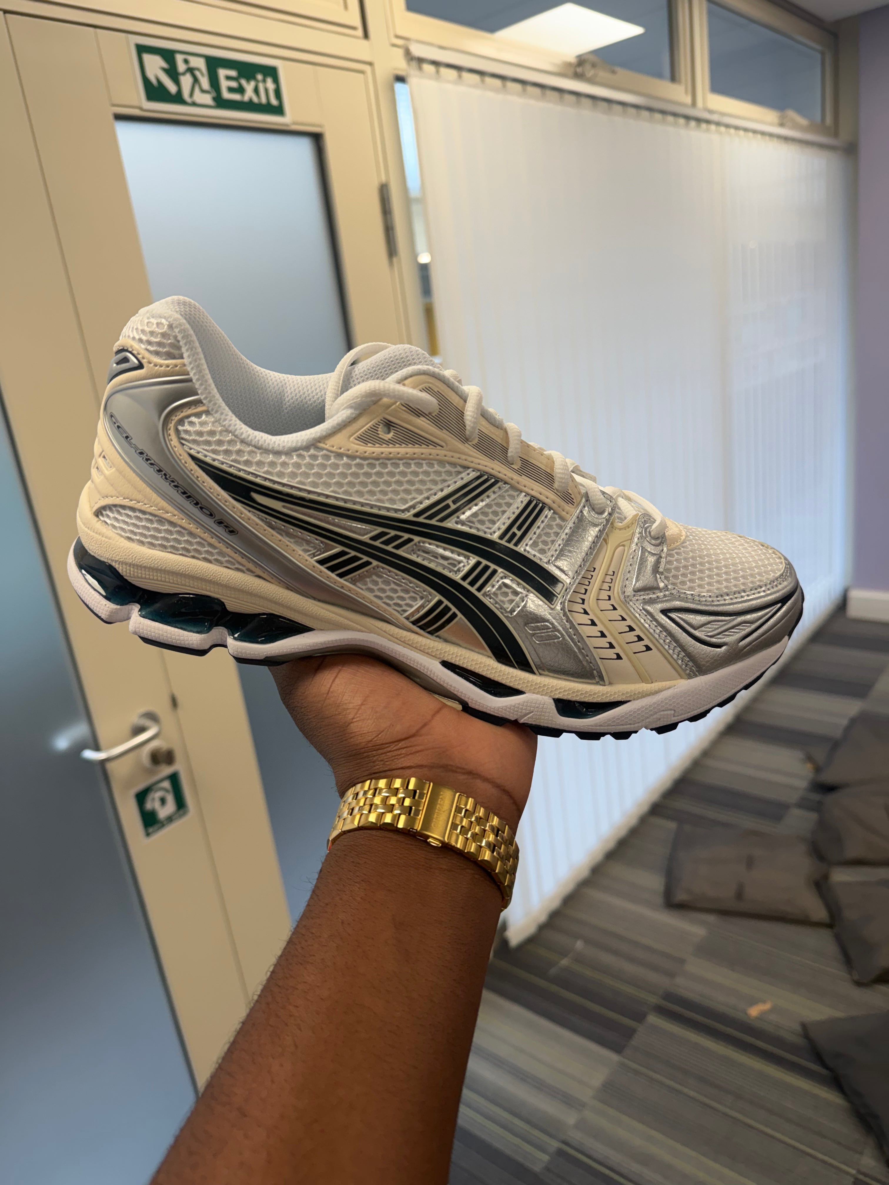 ASICS gel-Kayano 14 White Midnight