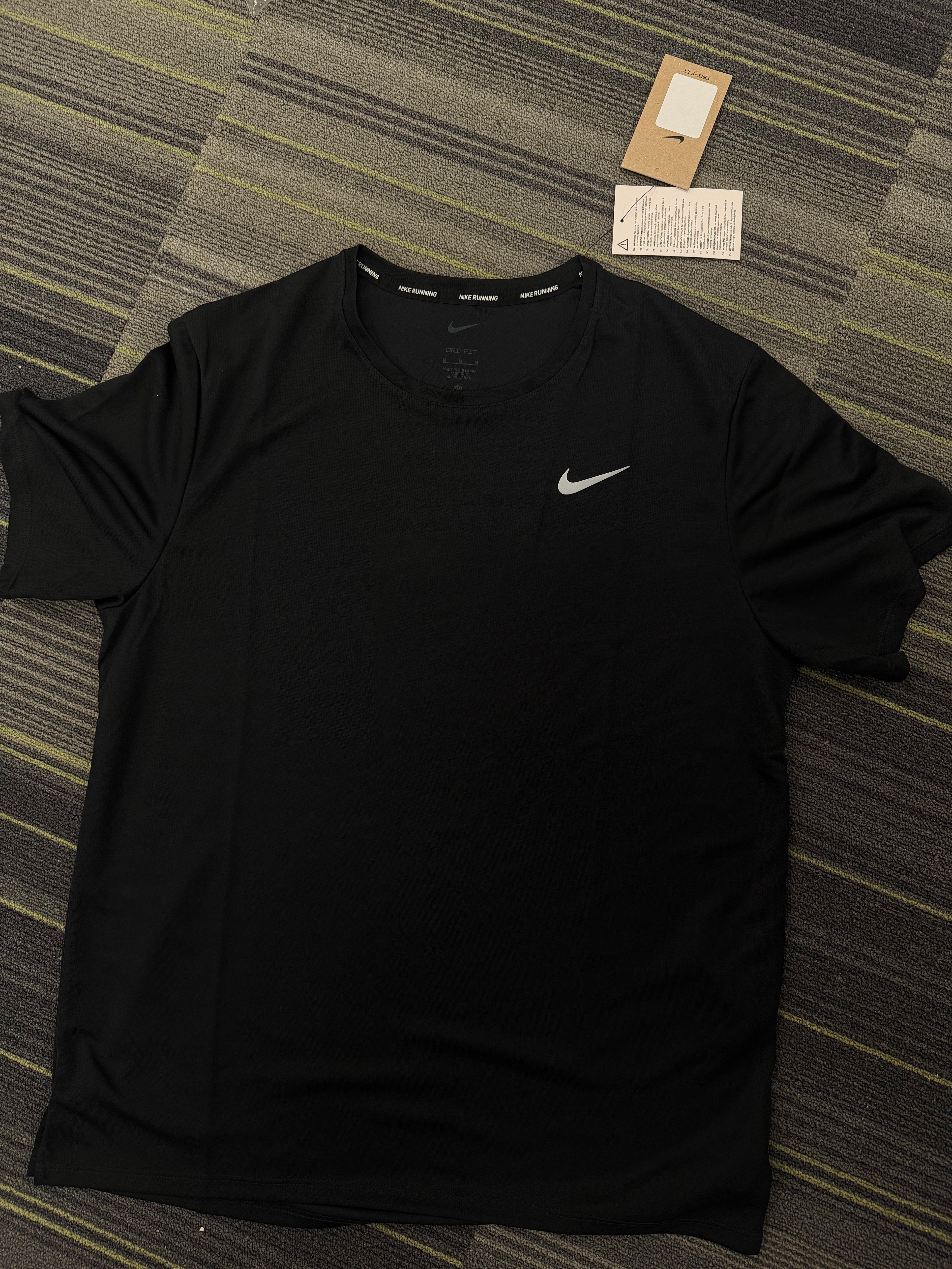 Nike miler T shirt - black