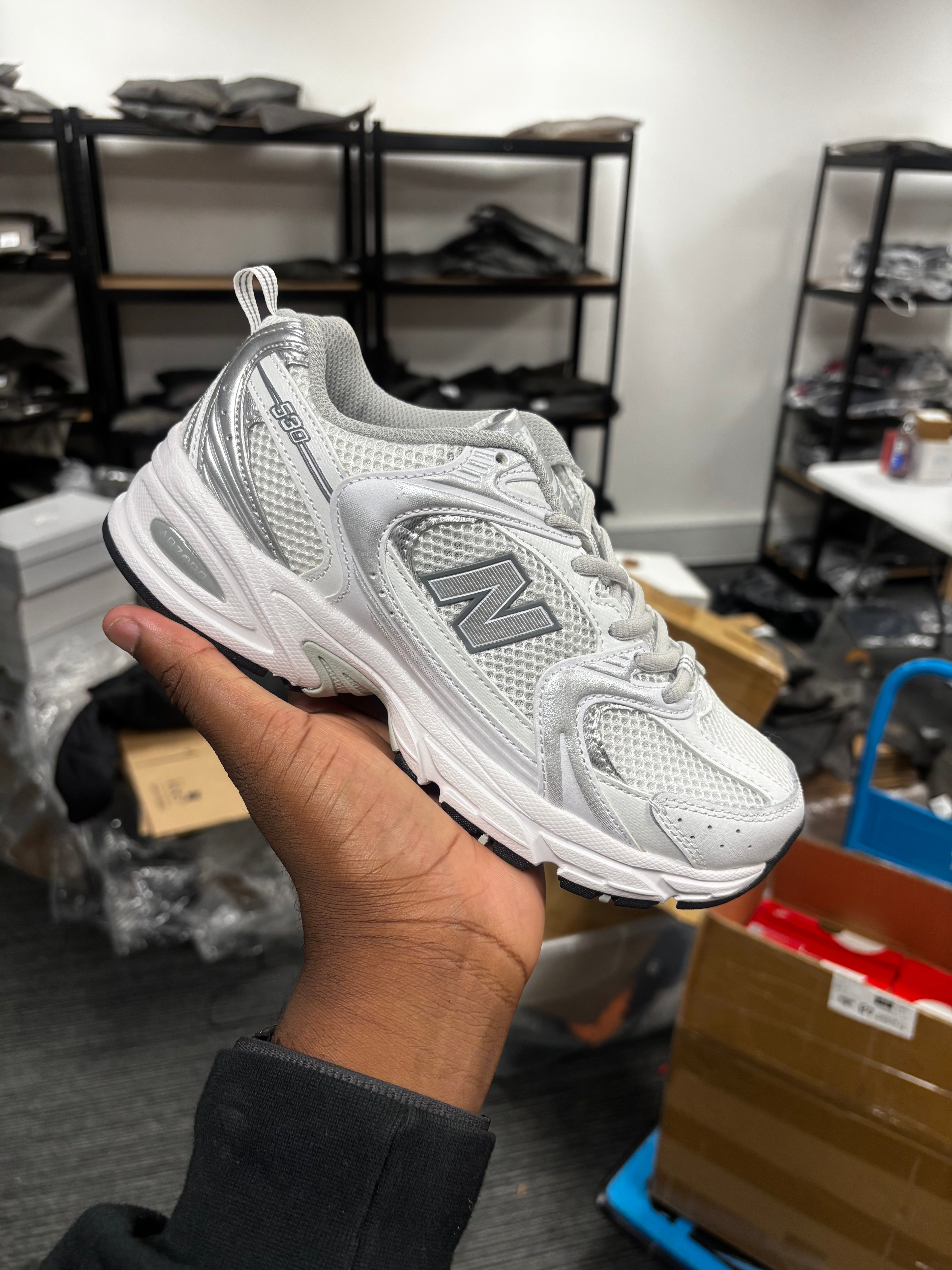 NEW BALANCE 530 - WHITE