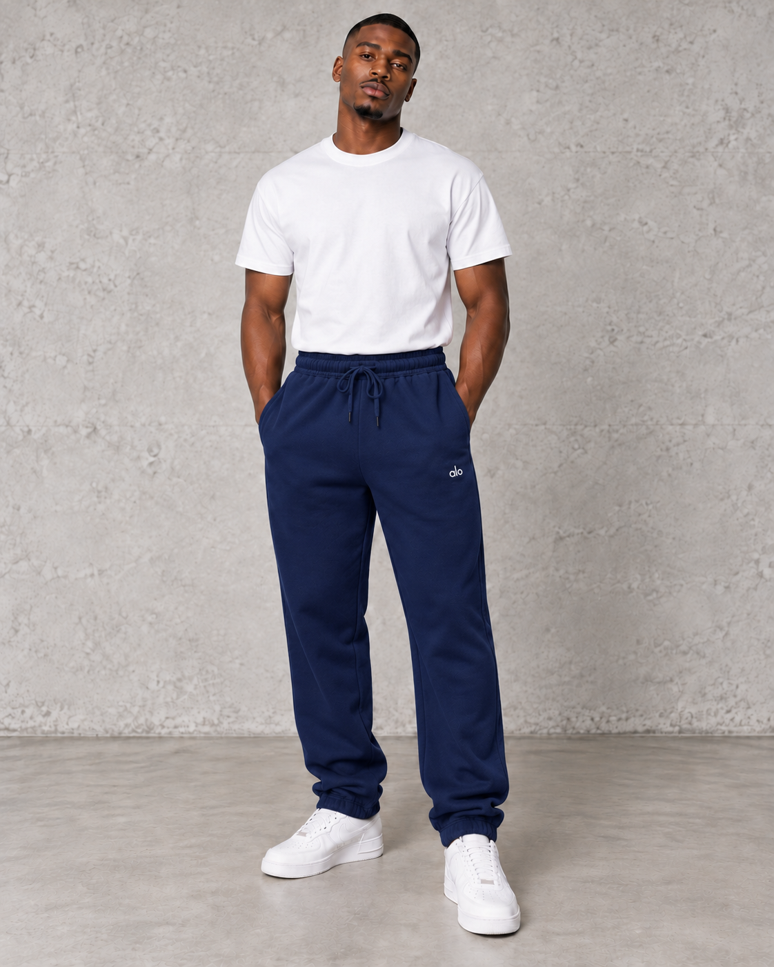 Alo Yoga navy Accolade cuffed joggers – Grind & Garms model